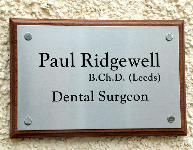 Aluminium A4 Wooden Plaque Silver (+- 300x200mm)