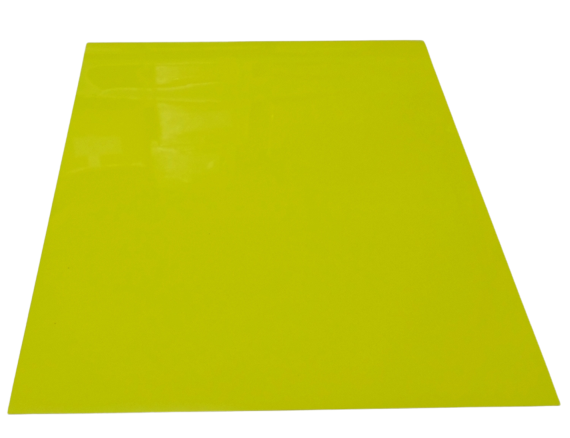 HTV Luminous / Glow in Dark - Yellow turns Green 2pcs 25x30cm