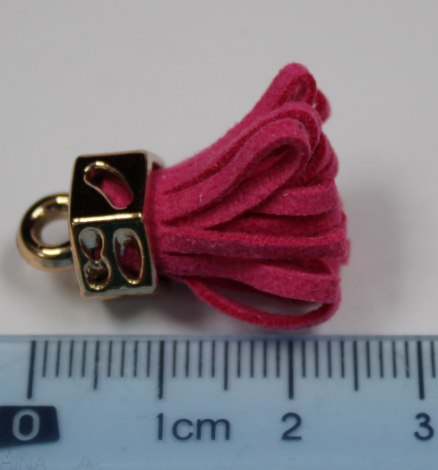 Tassels 25mm Hexagon Dark Pink